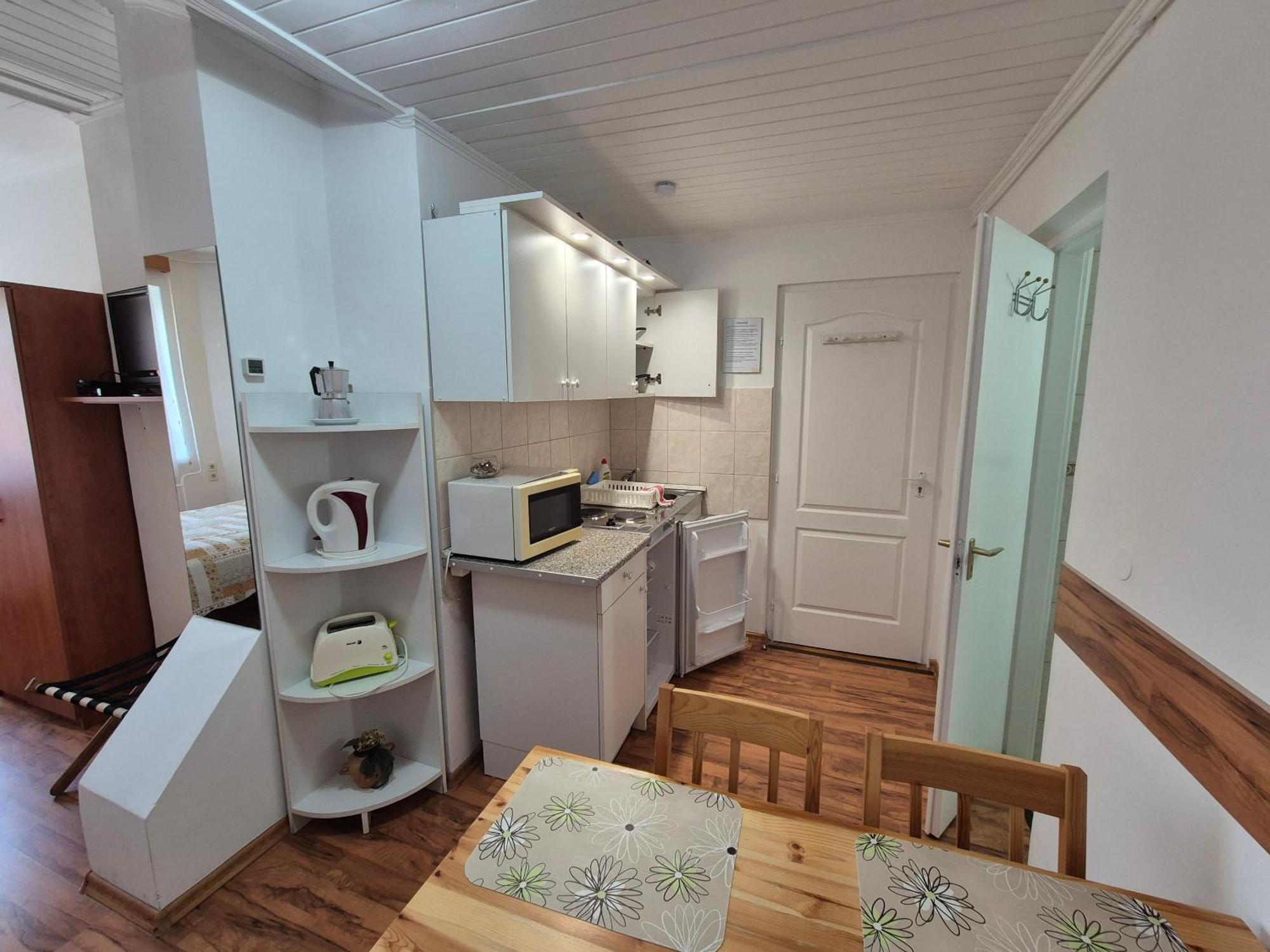 Roxanna Apartman Gyula Dış mekan fotoğraf