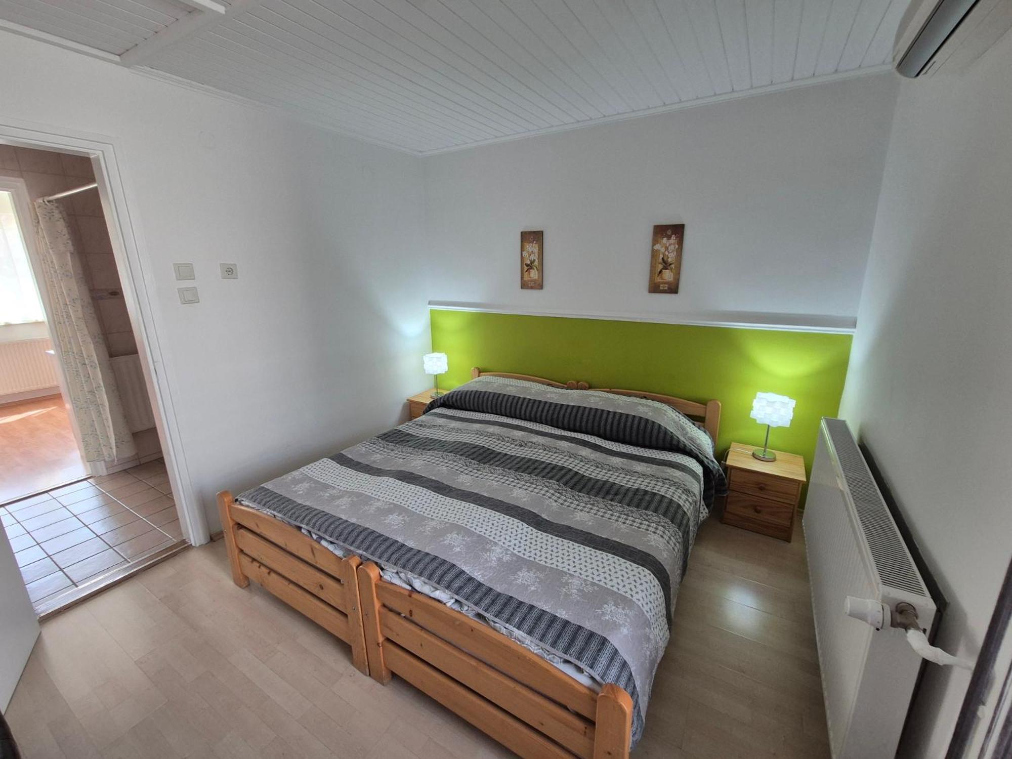 Roxanna Apartman Gyula Dış mekan fotoğraf